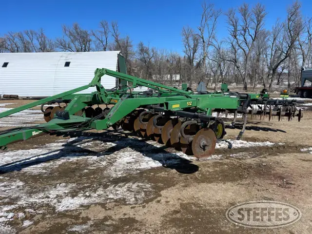 2001 John Deere 512
