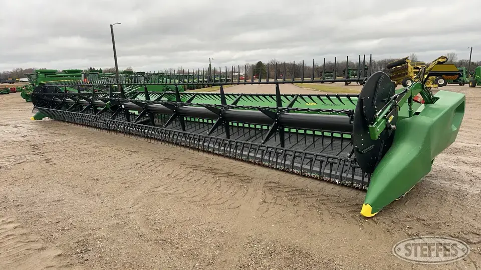 2023 John Deere RD45F Draper Head