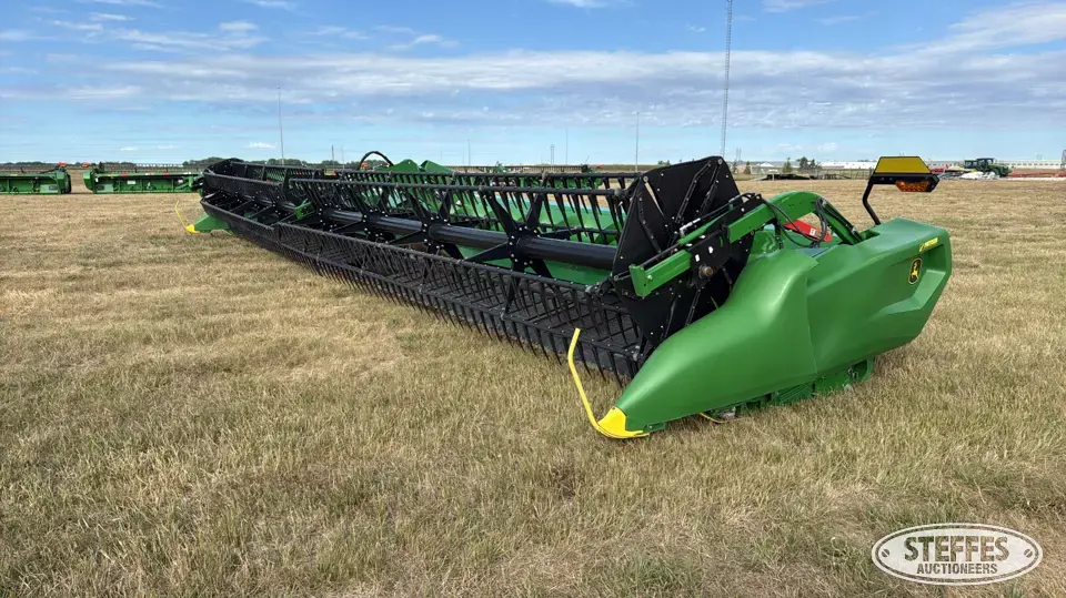 2023 John Deere RD40F Draper Head