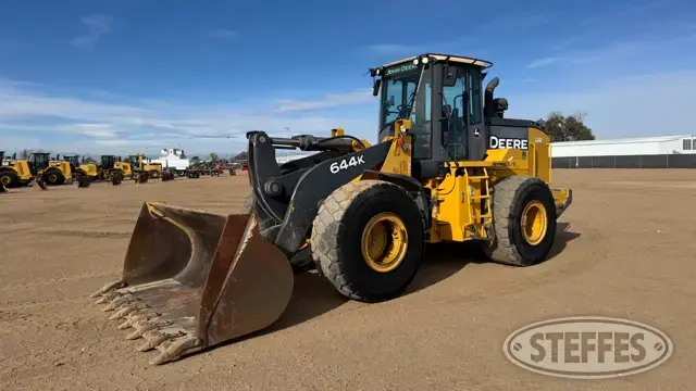 2015 Deere 644K