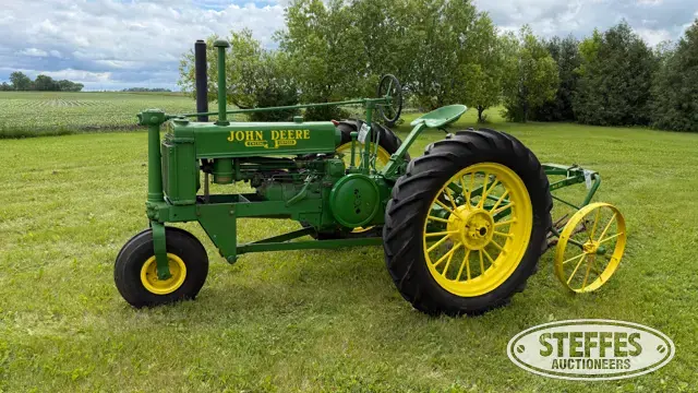 1937 John Deere B