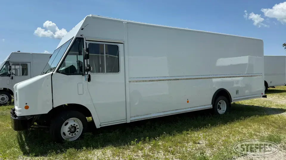 2021 Ford F59 P1200 Utilimaster Van Truck