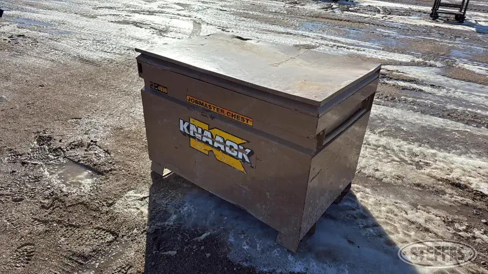 Knaack Jobmaster Storage and Bench