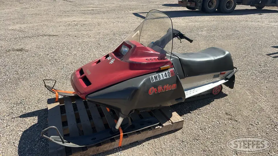 1989 Yamaha 340 Ovation Snowmobile
