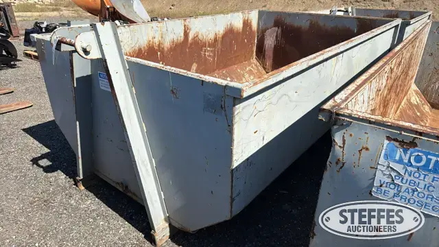 10 yd. roll-off dumpster