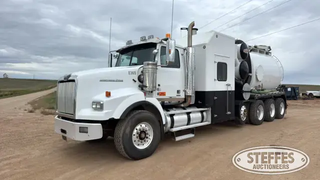 2023 Western Star 4900