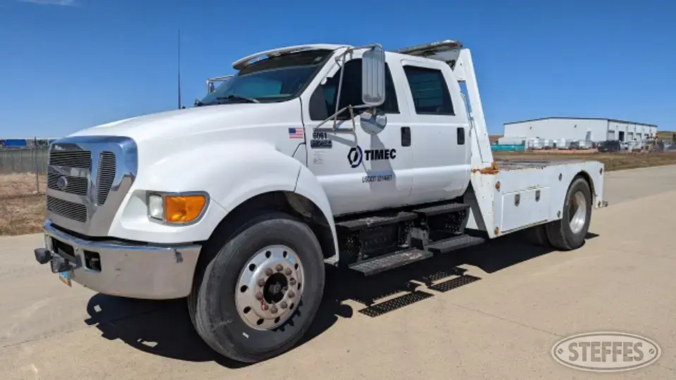 2006 Ford F750 Over 1 Ton Pickup