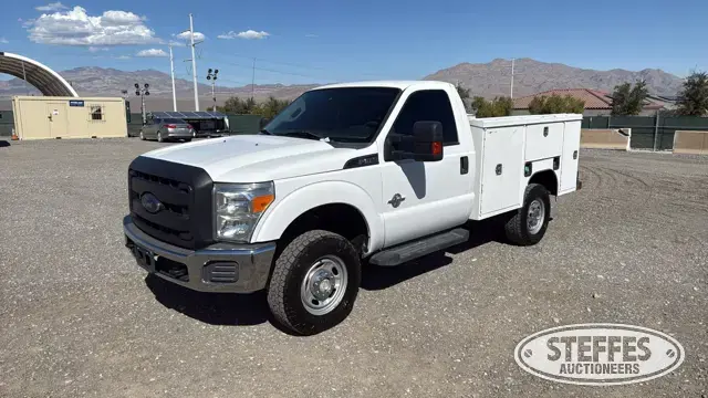 2015 Ford Super Duty F-350 XL