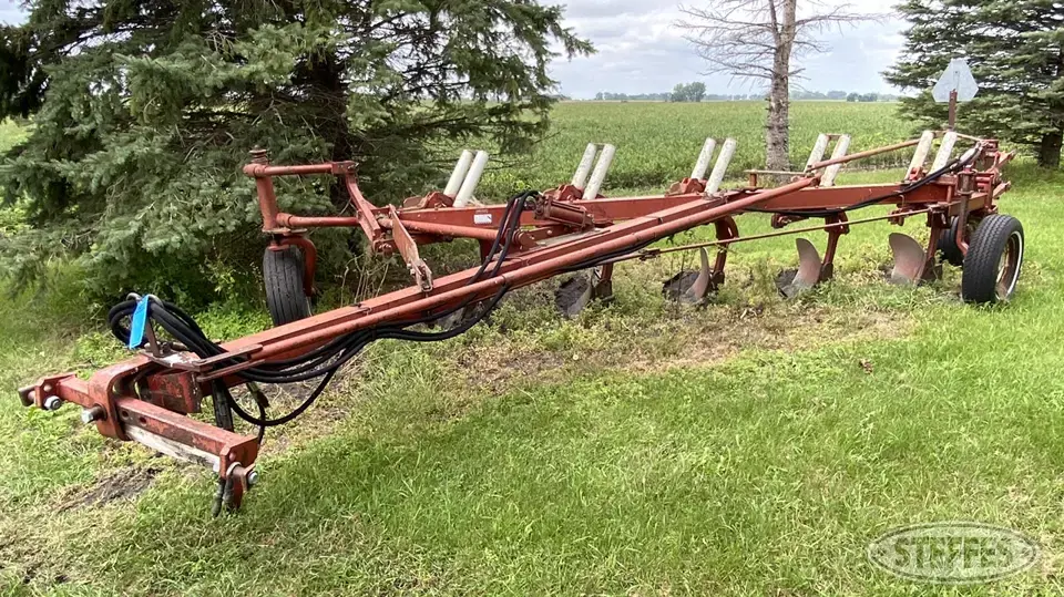 International 710 Plow