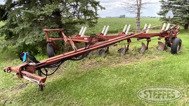 International 710