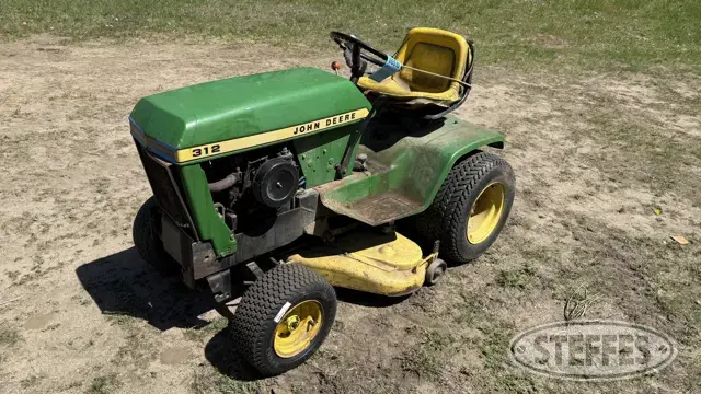 John Deere 312