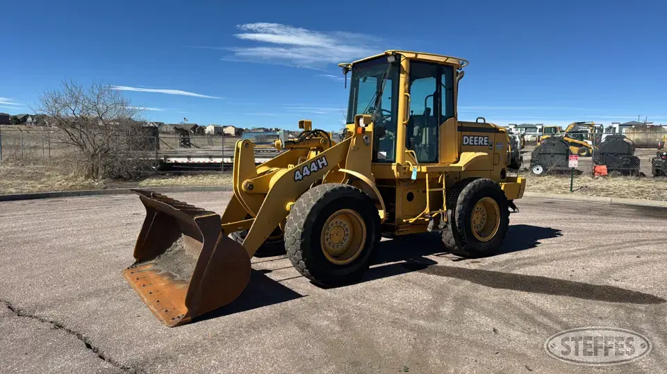2000 Deere 444H Wheel Loader