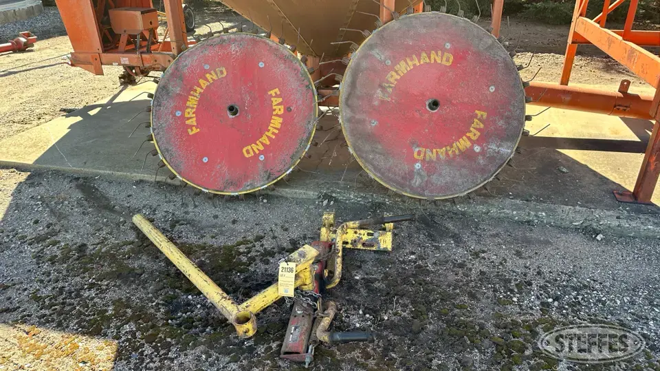 Farmhand F108-A Rake