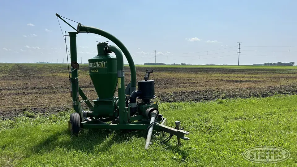 Handlair 560 Pneumatic Grain Equipment