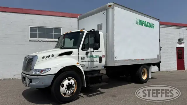 2004 International 4200