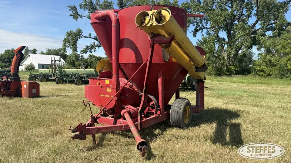 1980 New Holland 354 Livestock Equipment-Other