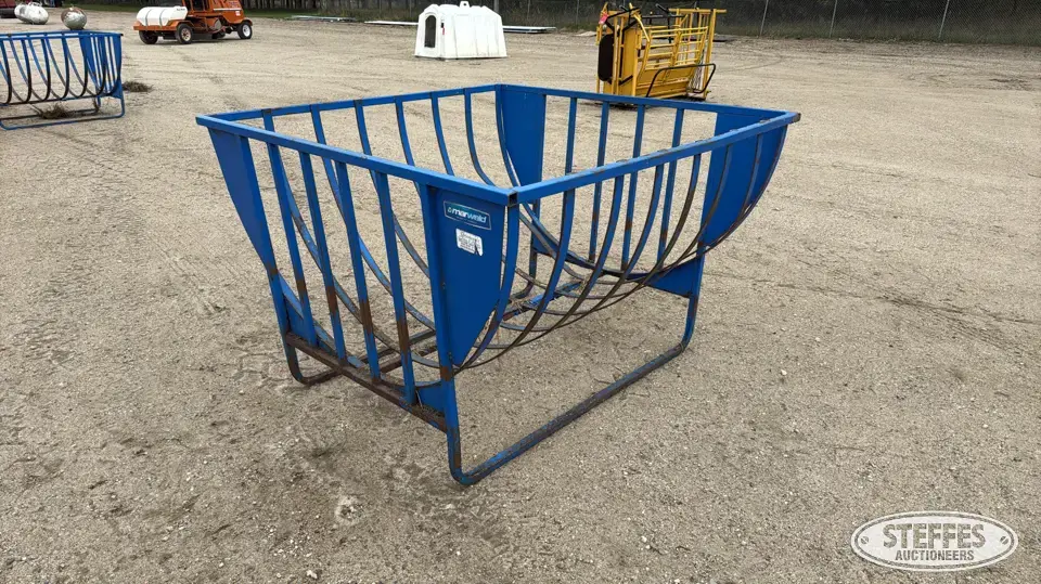 Mareweld  hay feeder Bale Handling