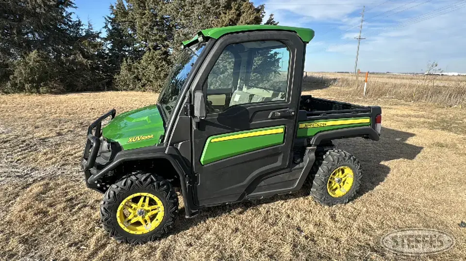 2020 John Deere Gator XUV835R UTV