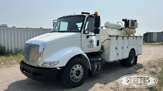 2005 International 8600
