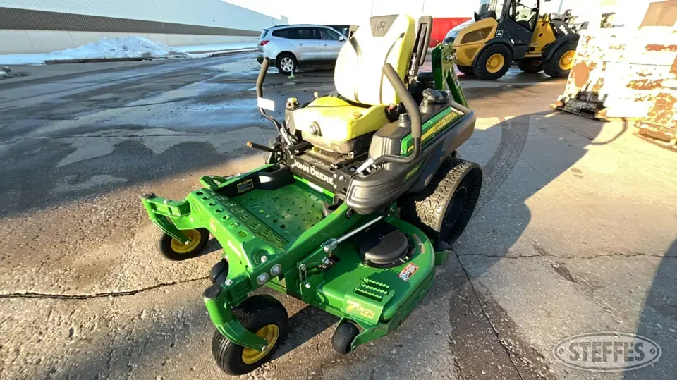2022 John Deere Z930M Zero Turn Mower