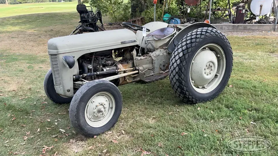 1951 Ferguson TO-30 2WD Tractor