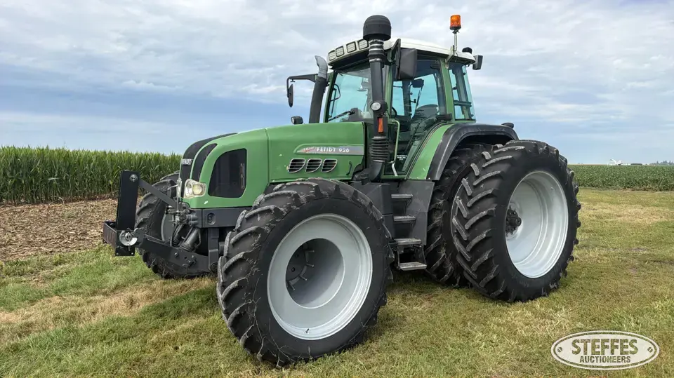 2001 Fendt 926 Vario MFWD Tractor