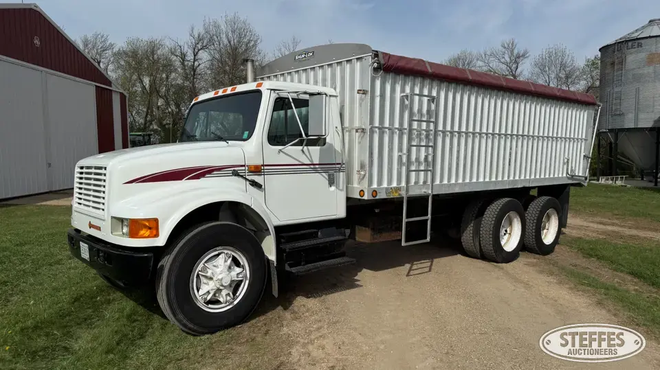 1991 International 4900 Grain Truck