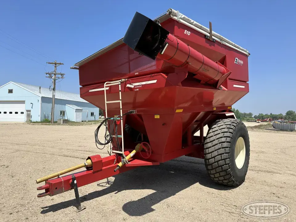 EZ Trail 510 Grain Cart