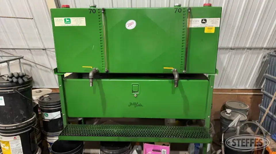 Buddy Lube Storage and Bench