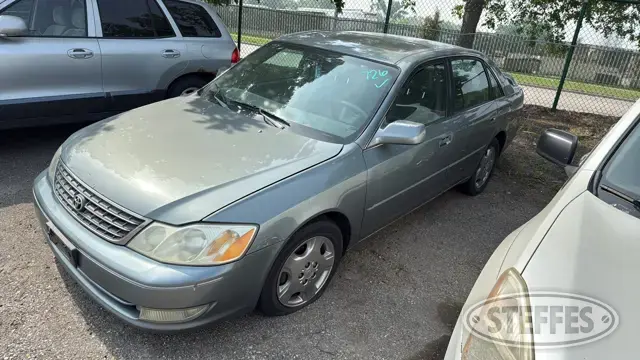 2003 Toyota Avalon XLS
