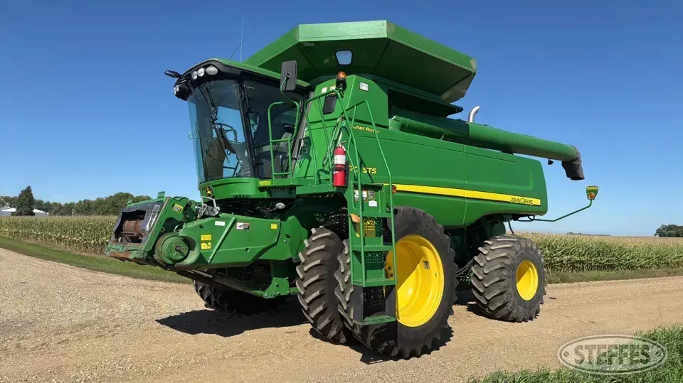 2011 John Deere 9770 STS Combine