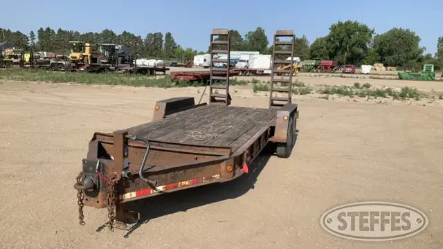 2004 Towmaster T-14DD