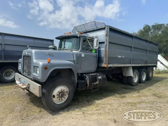 1985 Mack R-Series