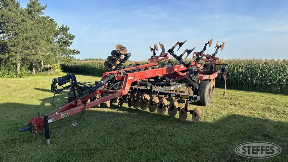Case IH 870 Ecolo-Tiger Disc