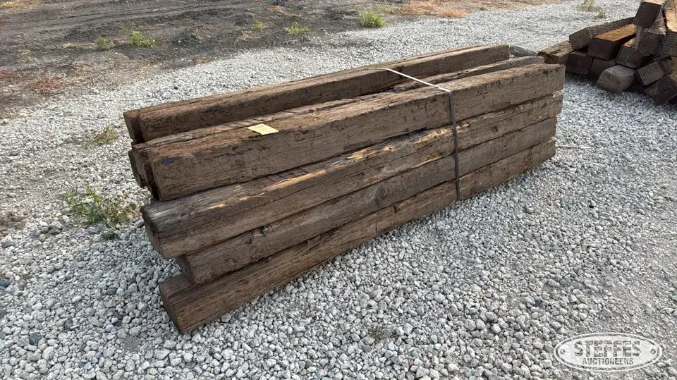 (16) Railroad ties Farm Support Item
