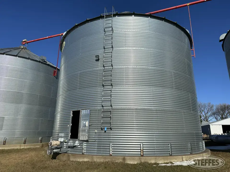 2010 Sioux Grain Bin
