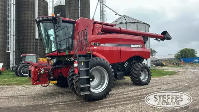 2016 Case IH 7140