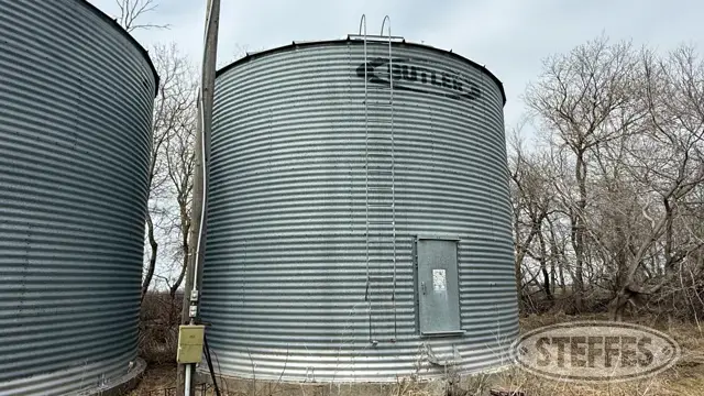 Butler grain bin