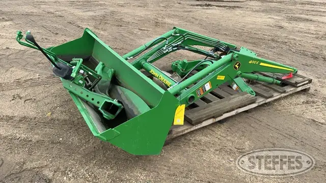 2022 John Deere 400E