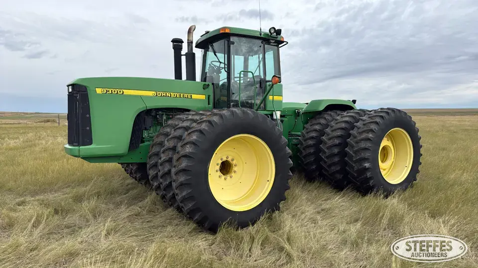 1998 John Deere 9300 4WD Tractor