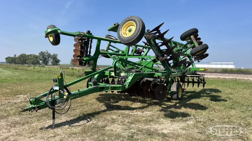 2013 John Deere 2720 Ripper