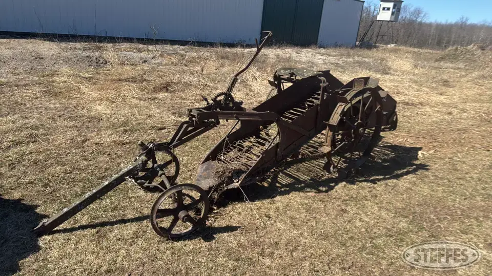 Potato digger Potato Windrowers and Harvester