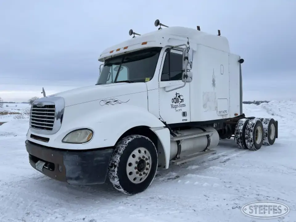 2003 Freightliner Columbia Cabover Truck without Sleeper