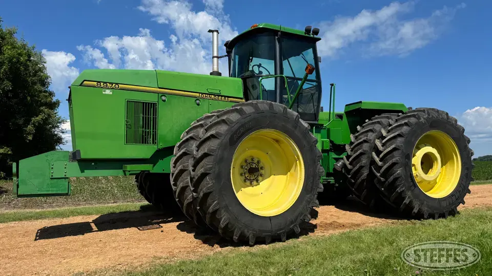 1995 John Deere 8970 4WD Tractor