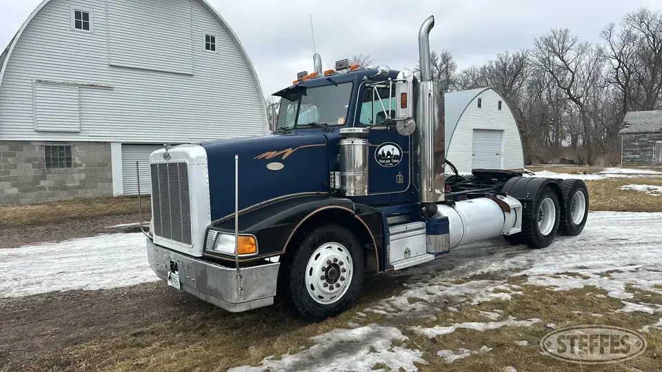 1994 Peterbilt 377 Conventional Truck without Sleeper