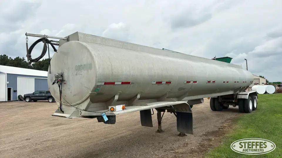 1988 VIM Trailer Mfg. Inc Manure Storage and Transportation Equipment