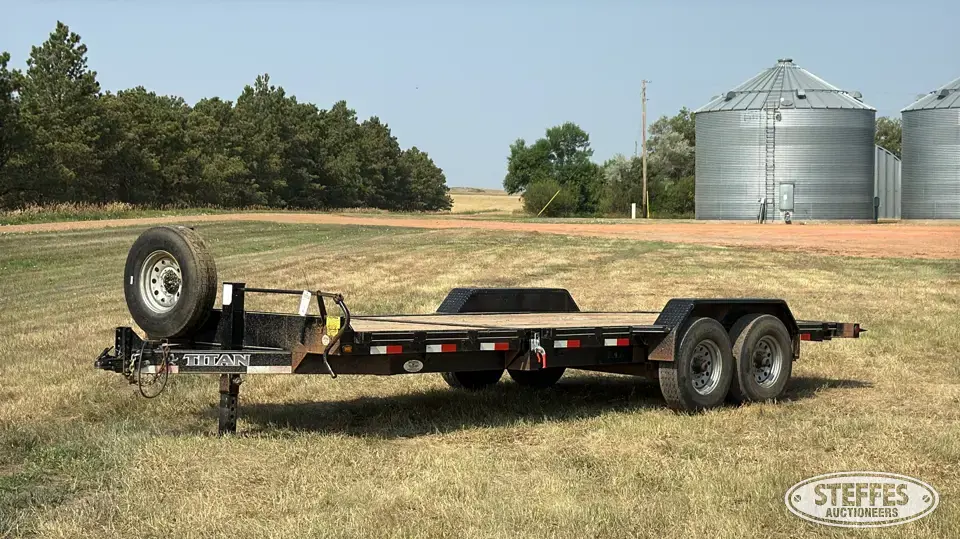2017 Titan Flatbed Trailer