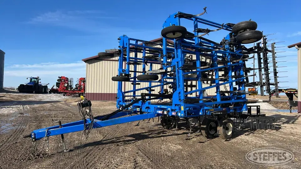 2006 New Holland ST250 Field Cultivator