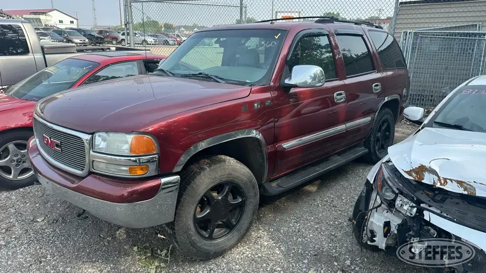 2002 GMC Yukon SLE SUV