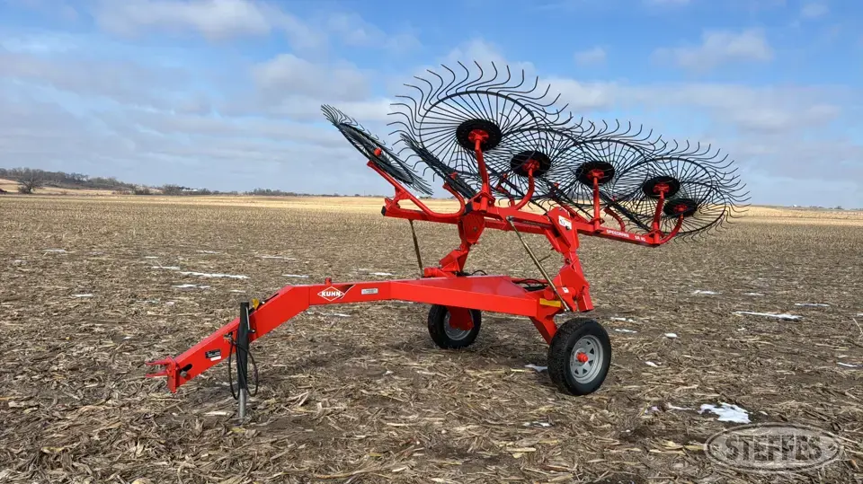 Kuhn SR110 Rake